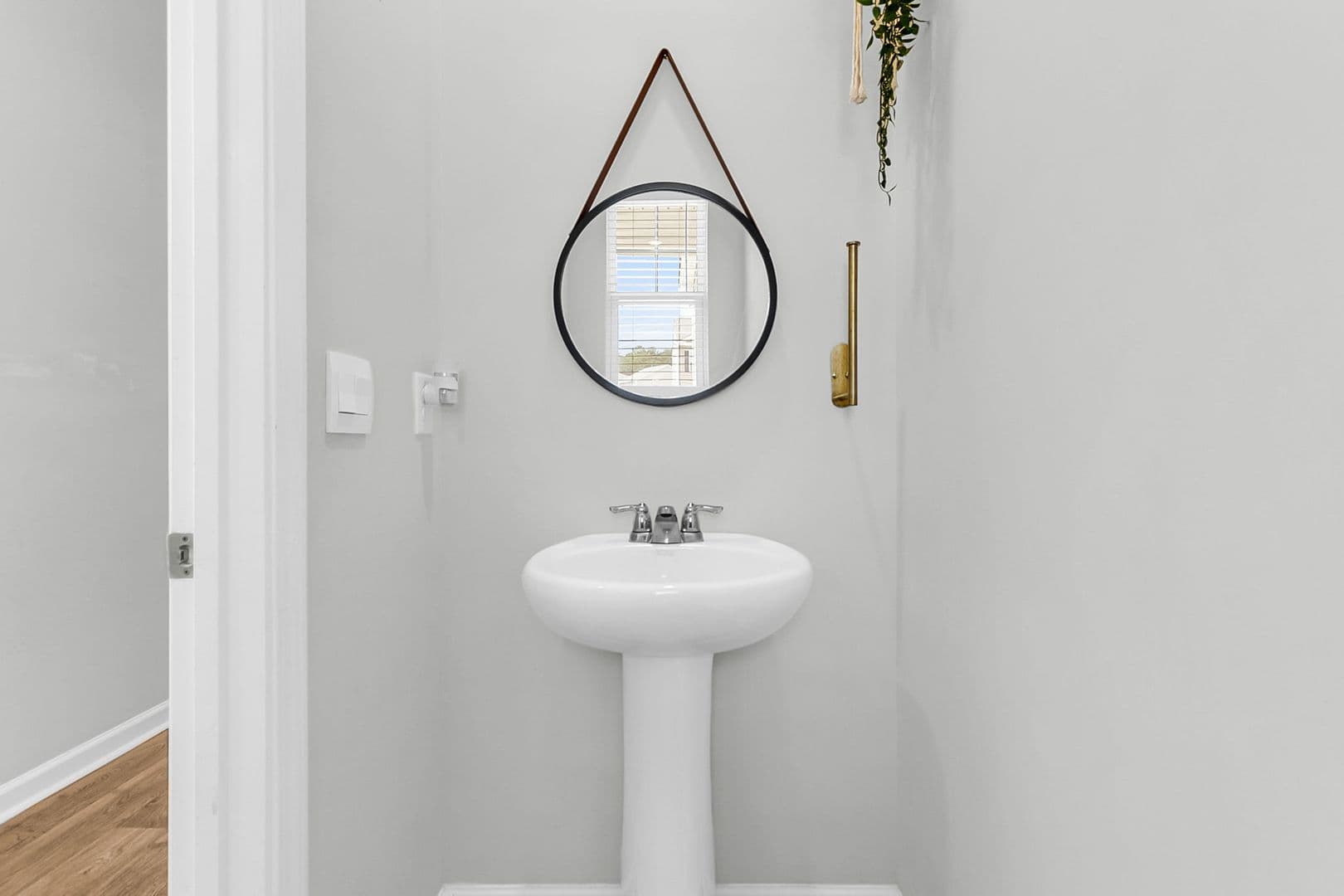 Summerville House: 325 Black Birch Dr