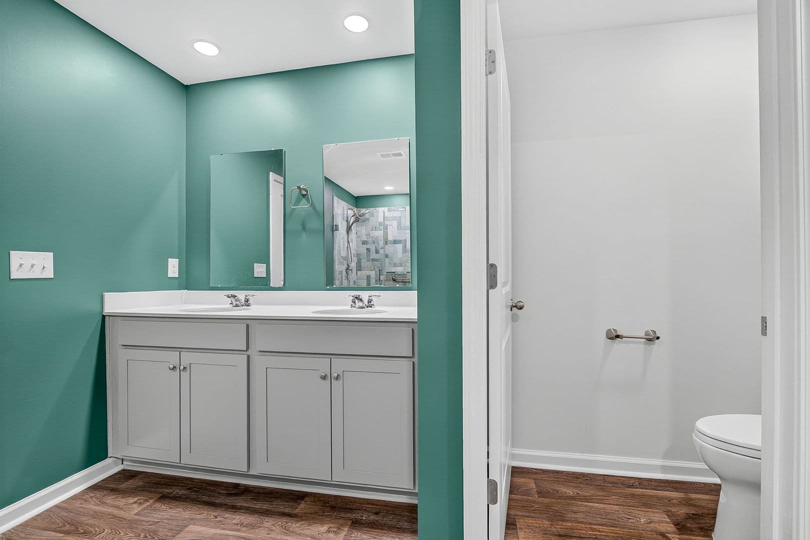 Summerville House: 123 Sweet Cherry Lane