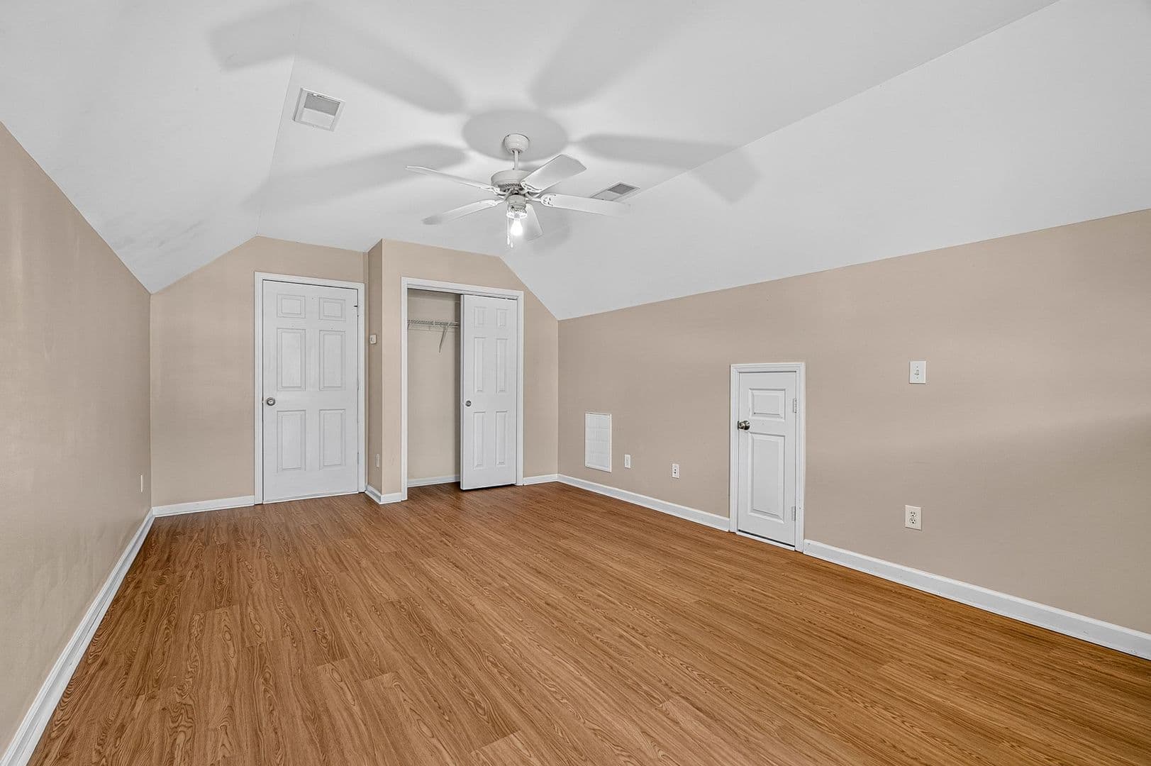 Goose Creek House: 103 Cordoba Ct