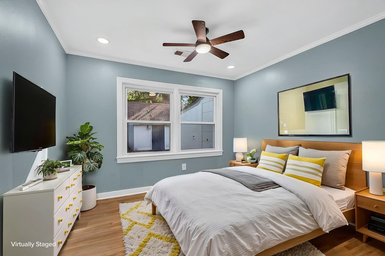 North Charleston House: 5454 Torgerson Ave