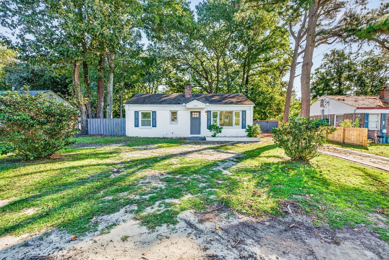 North Charleston House: 5454 Torgerson Ave