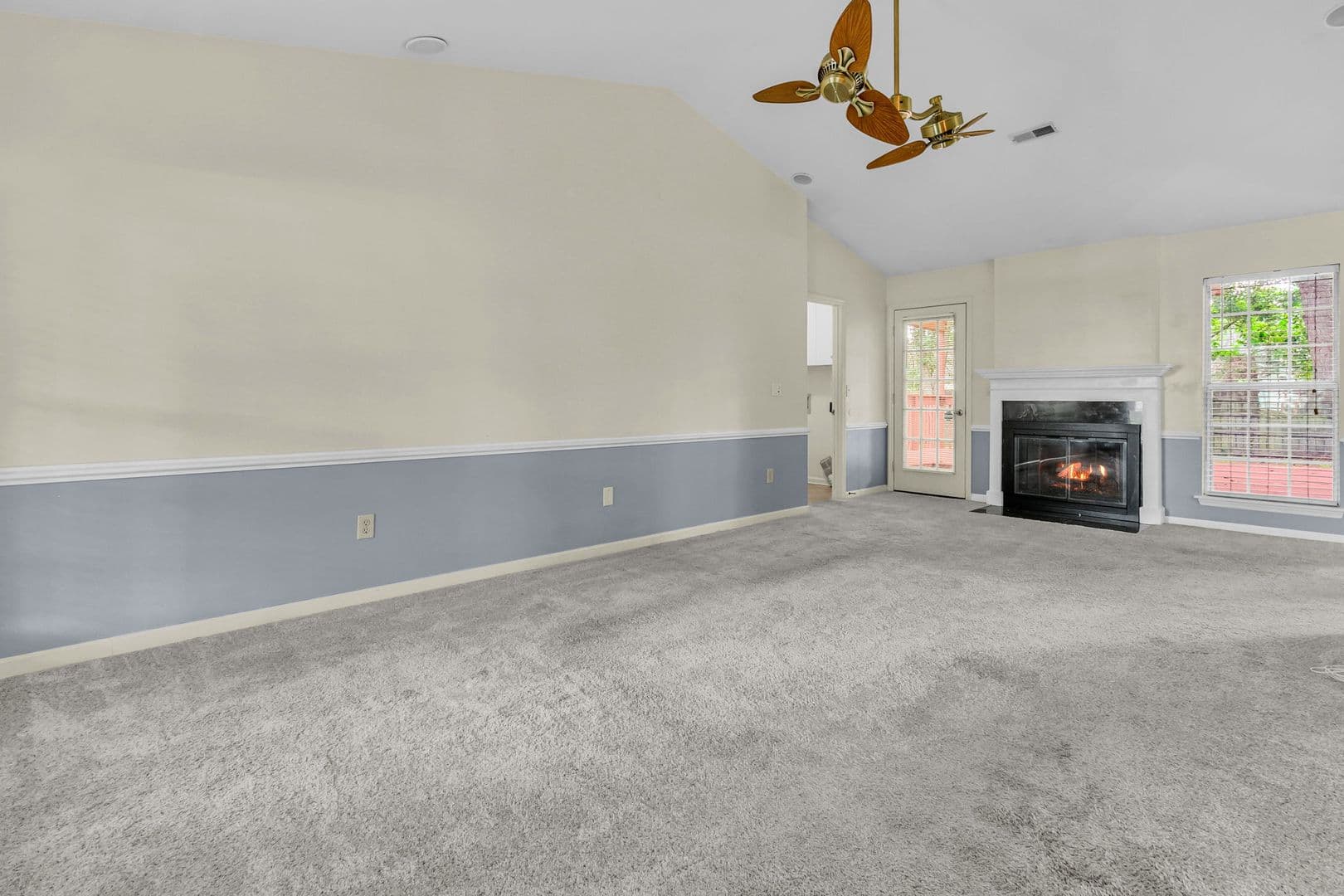Summerville House: 182 Paddock Way