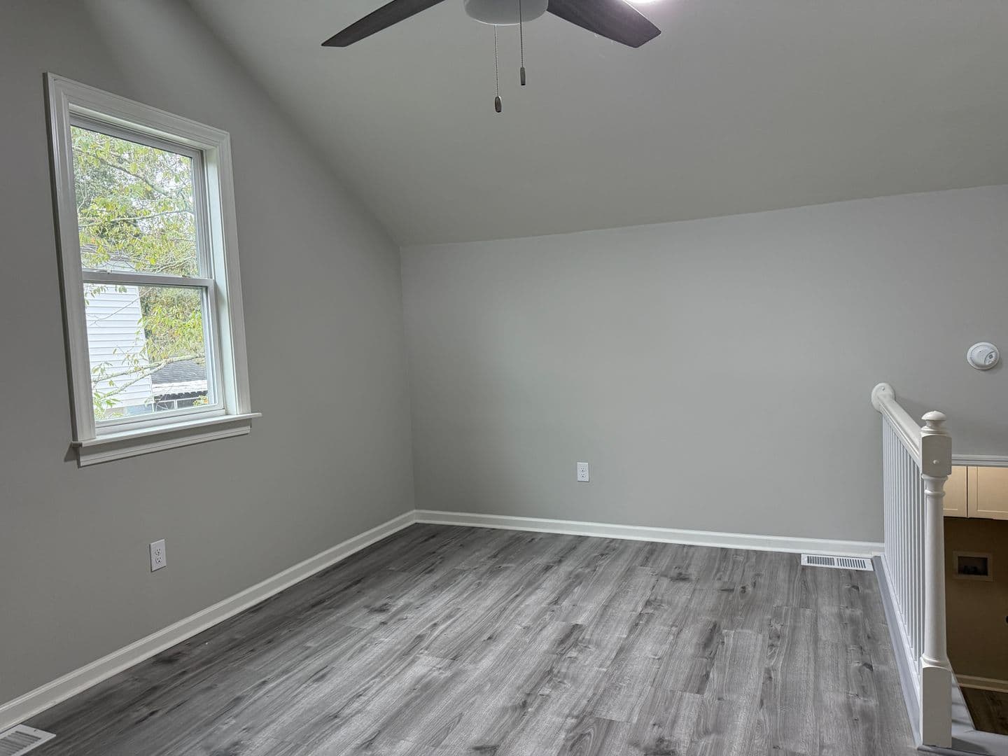 Summerville House: 125 Sawmill Dr
