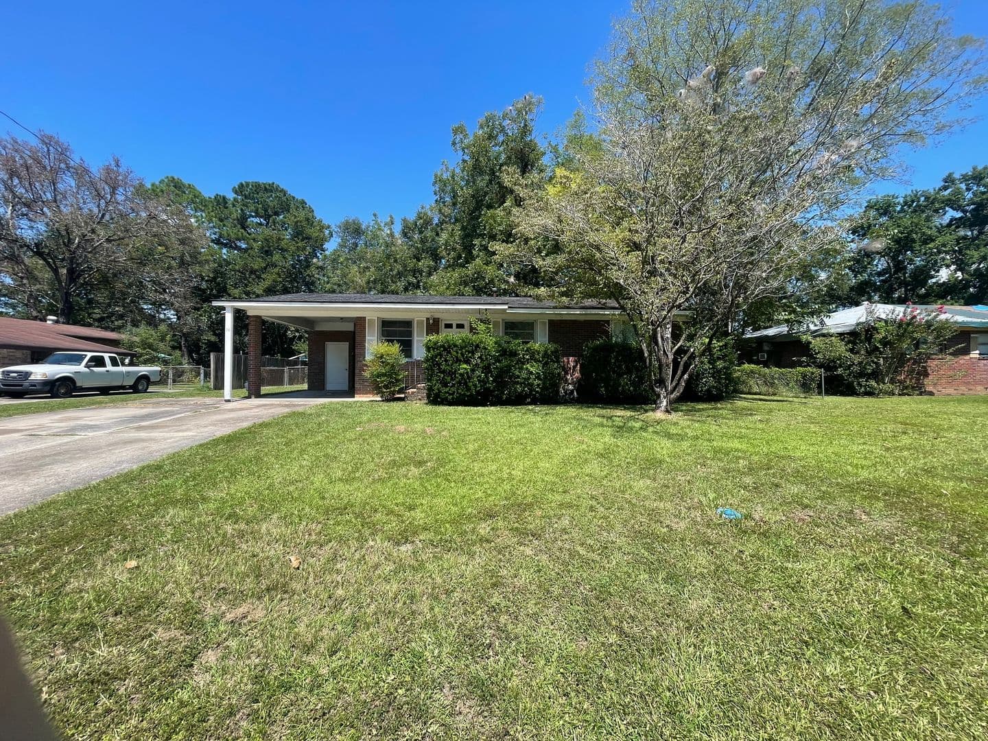 Goose Creek House: 14 Elmora Avenue