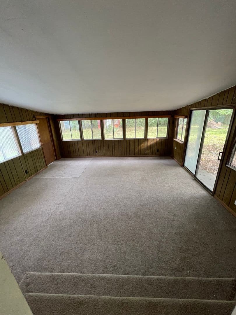 Goose Creek House: 14 Elmora Avenue