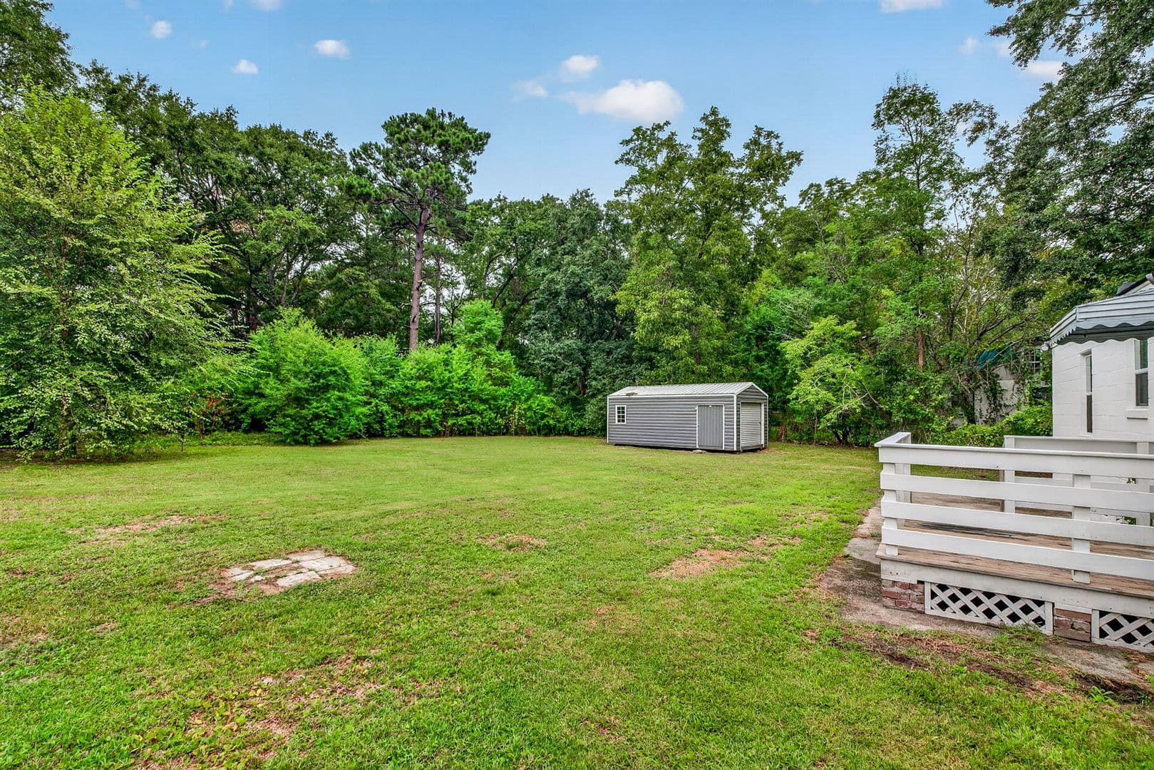 North Charleston House: 6933 Raymond Ave