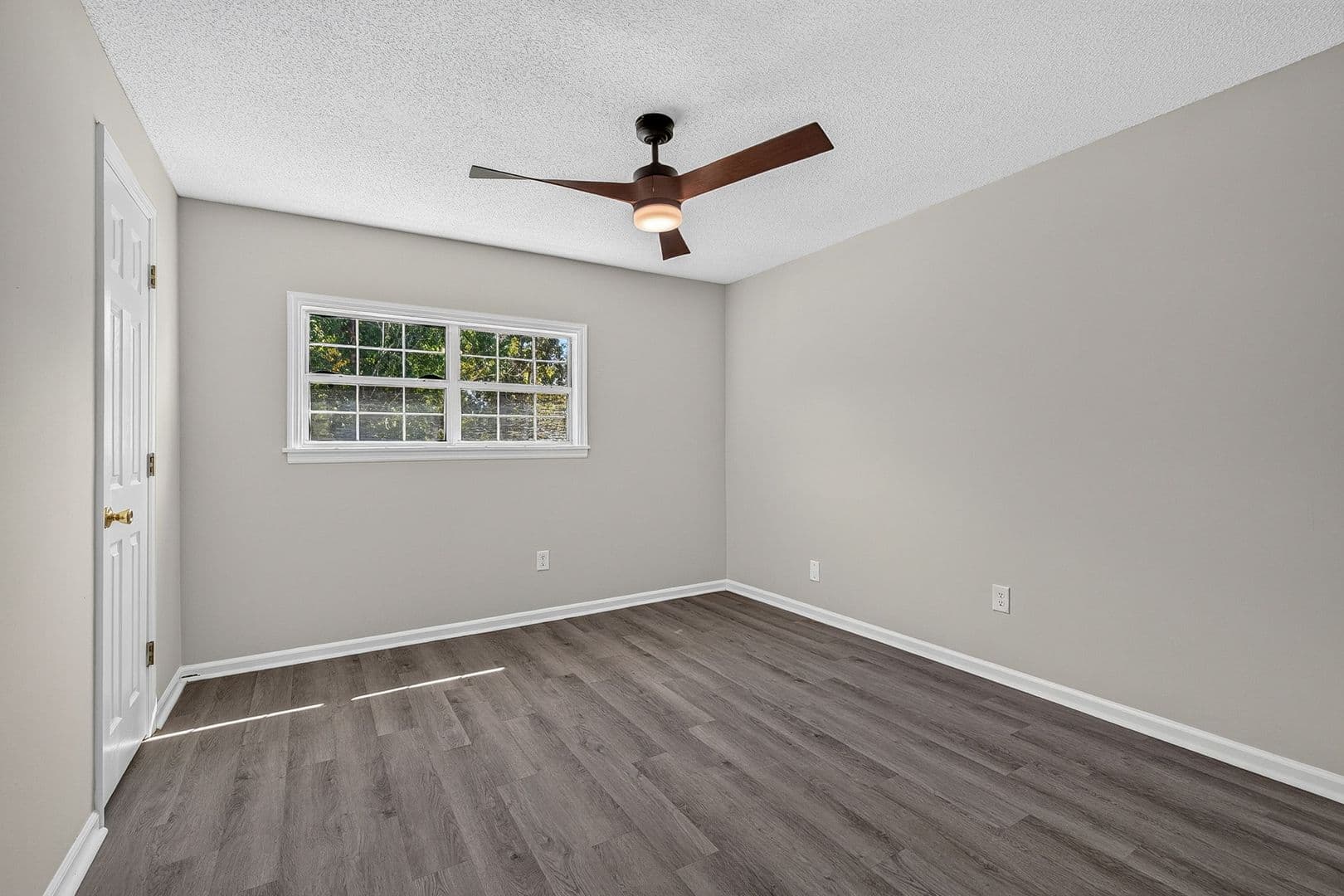 Ladson House: 103 A Hickory Lane