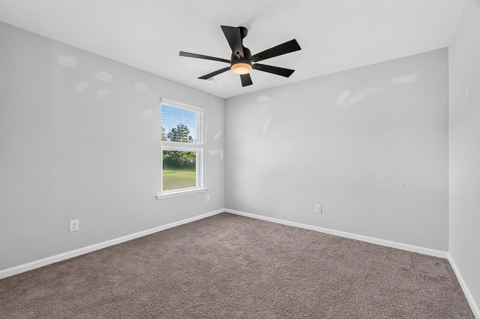 Summerville House: 137 Blossom Wood Ln