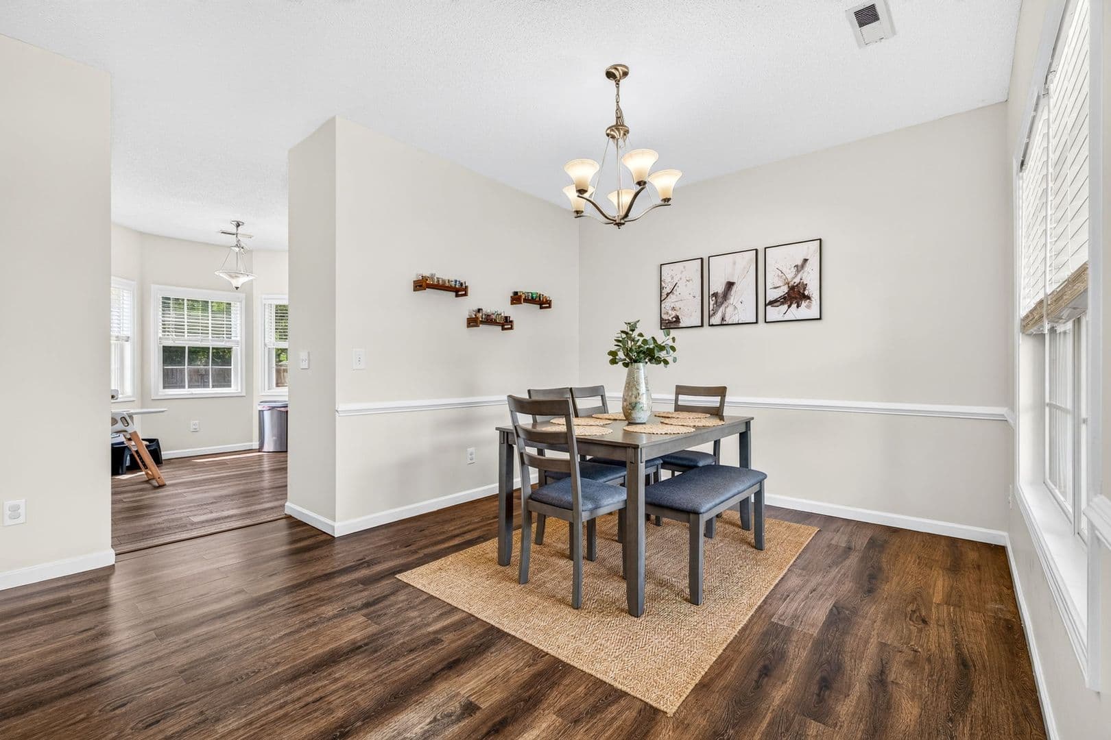 Goose Creek House: 139 Pointer Dr
