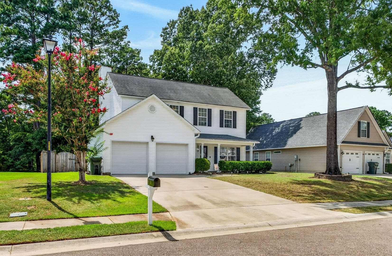 Goose Creek House: 139 Pointer Dr