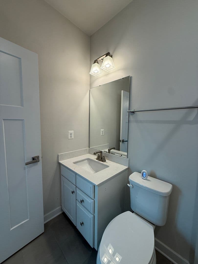 Middle River House: 506 Ladywell St