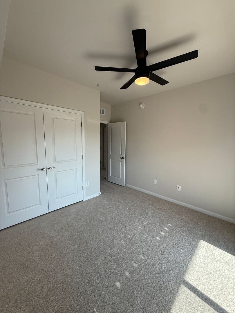 Hyattsville Condo: 6711 Belcrest Rd