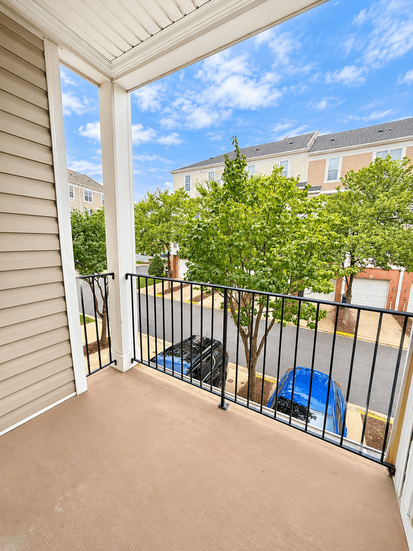 Suitland Townhome: 5504 Capital Gateway Dr