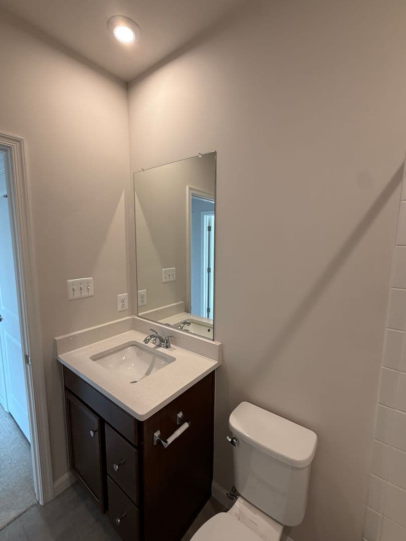 Hyattsville Condo: 6711 Belcrest Rd