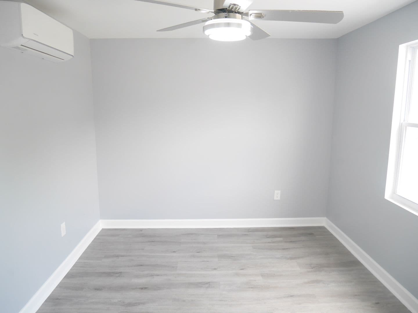 Essex Apartment: 325-331 S. Marlyn Ave