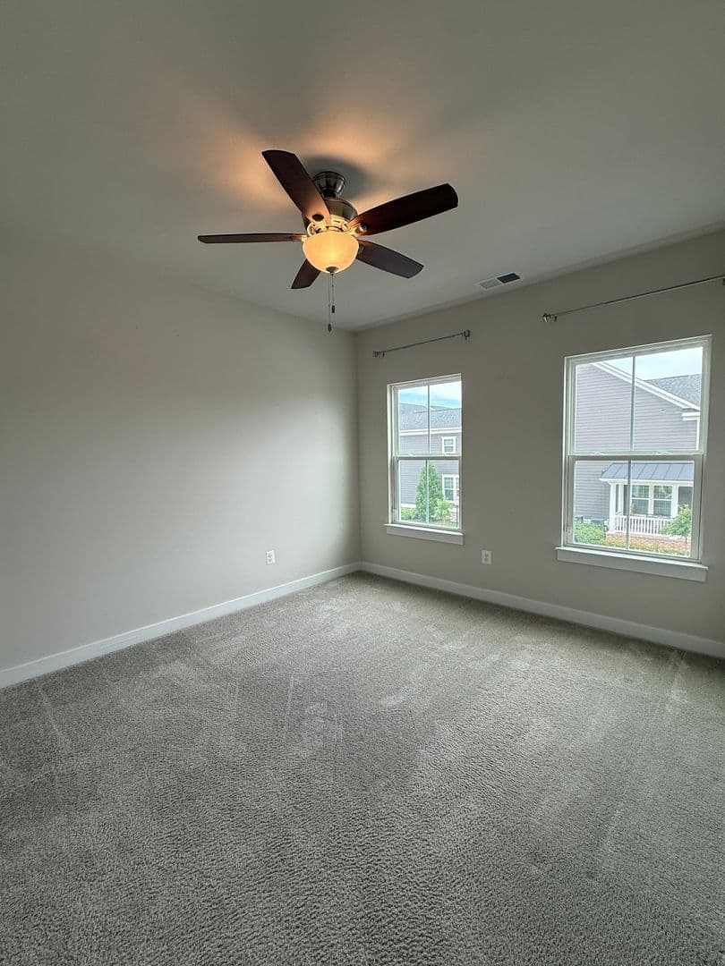 Middle River House: 506 Ladywell St