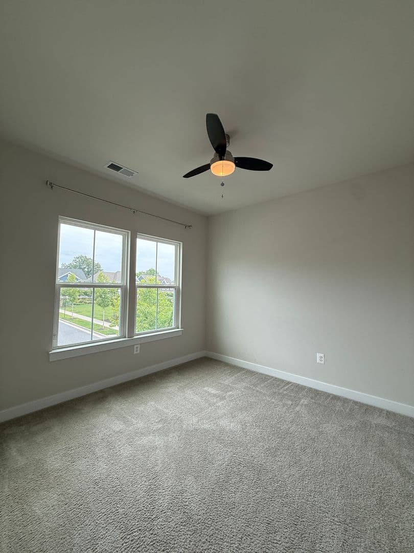 Middle River House: 506 Ladywell St