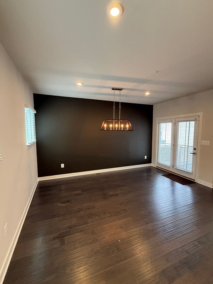 Middle River House: 506 Ladywell St