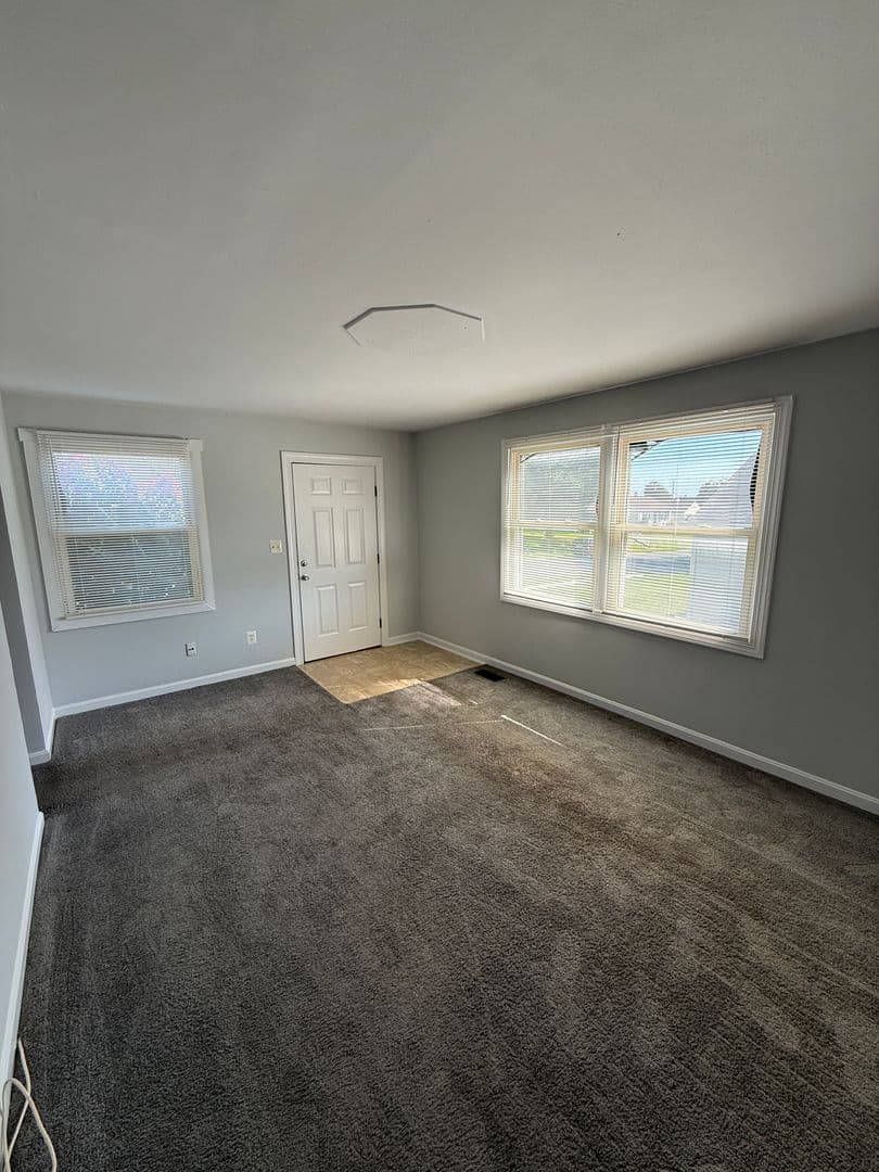 Aberdeen Apartment: Grant St