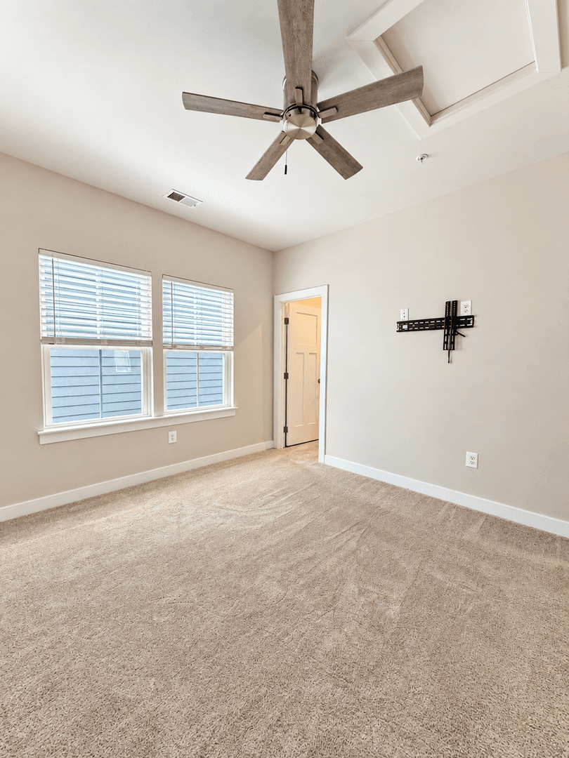 Baltimore House: 6510 Camden St