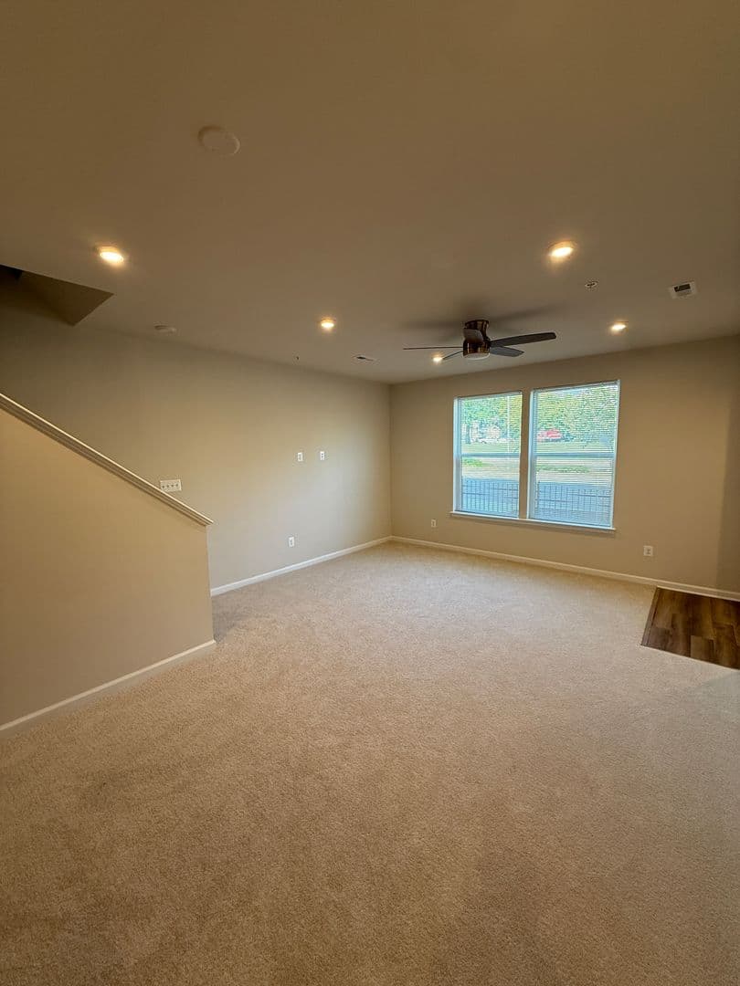 Hyattsville Condo: 6711 Belcrest Rd