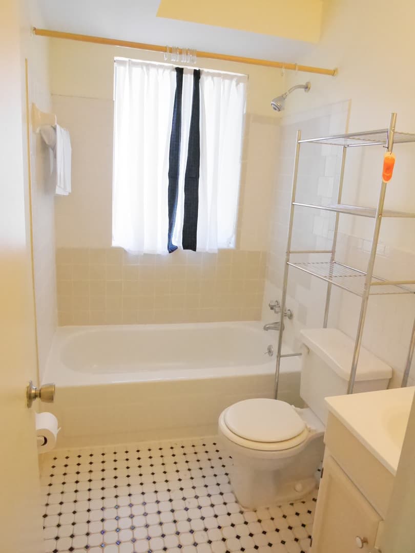 Reisterstown Condo: 12001 Tarragon Rd. Unit L