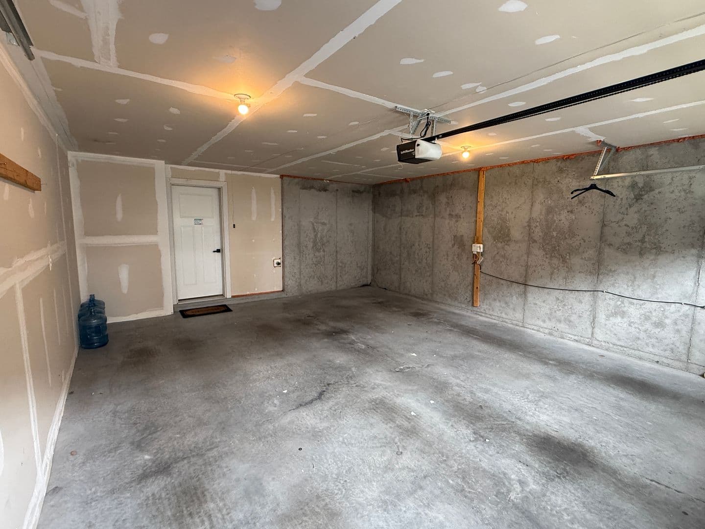 Middle River House: 506 Ladywell St
