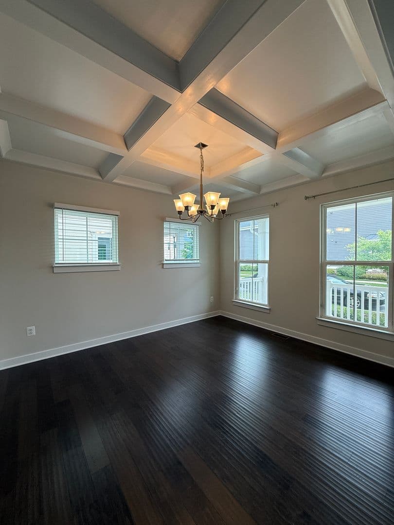 Middle River House: 506 Ladywell St