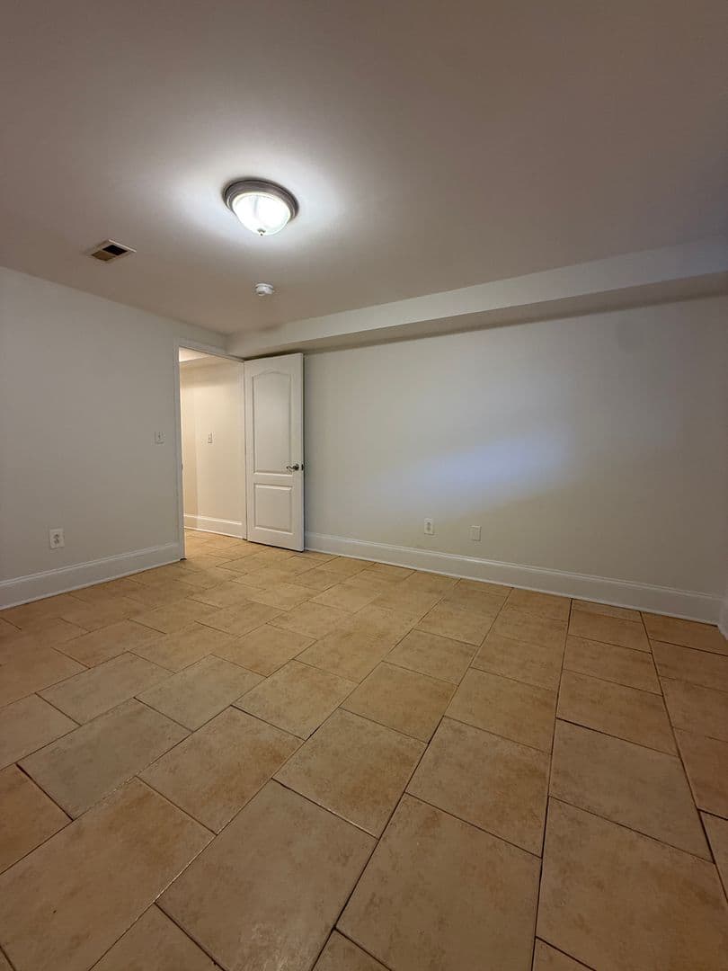 Baltimore Condo: 2318 Eutaw Pl