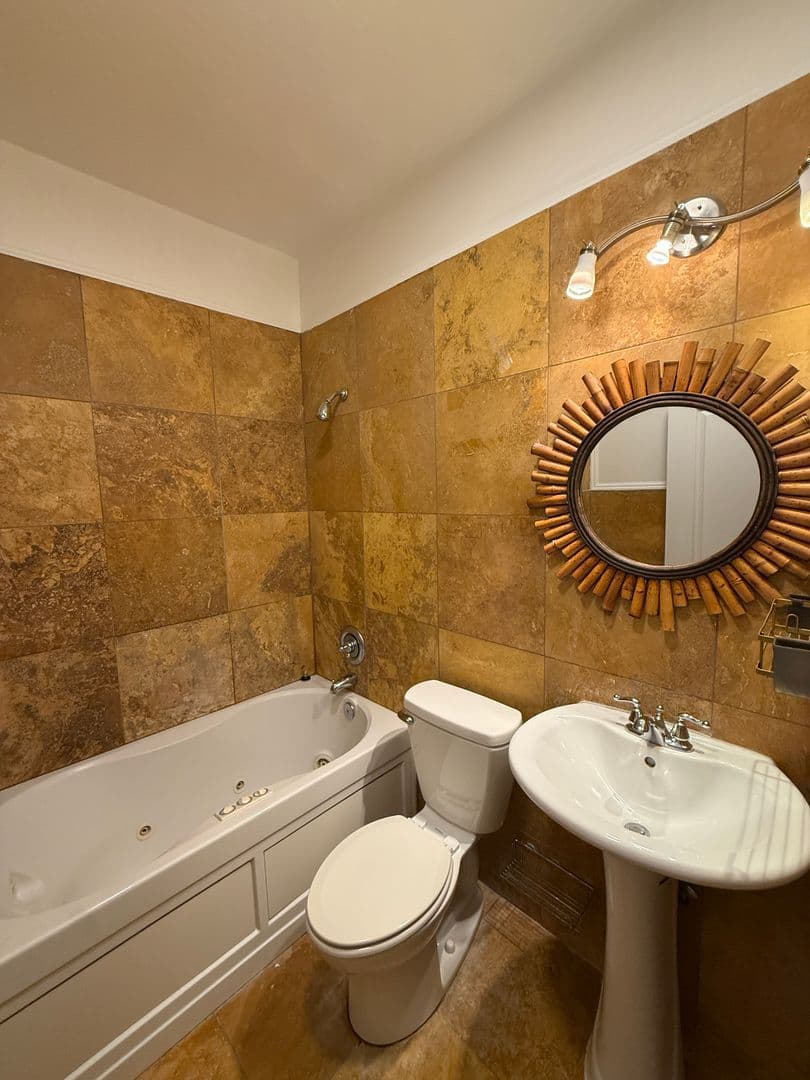 Baltimore Condo: 2318 Eutaw Pl