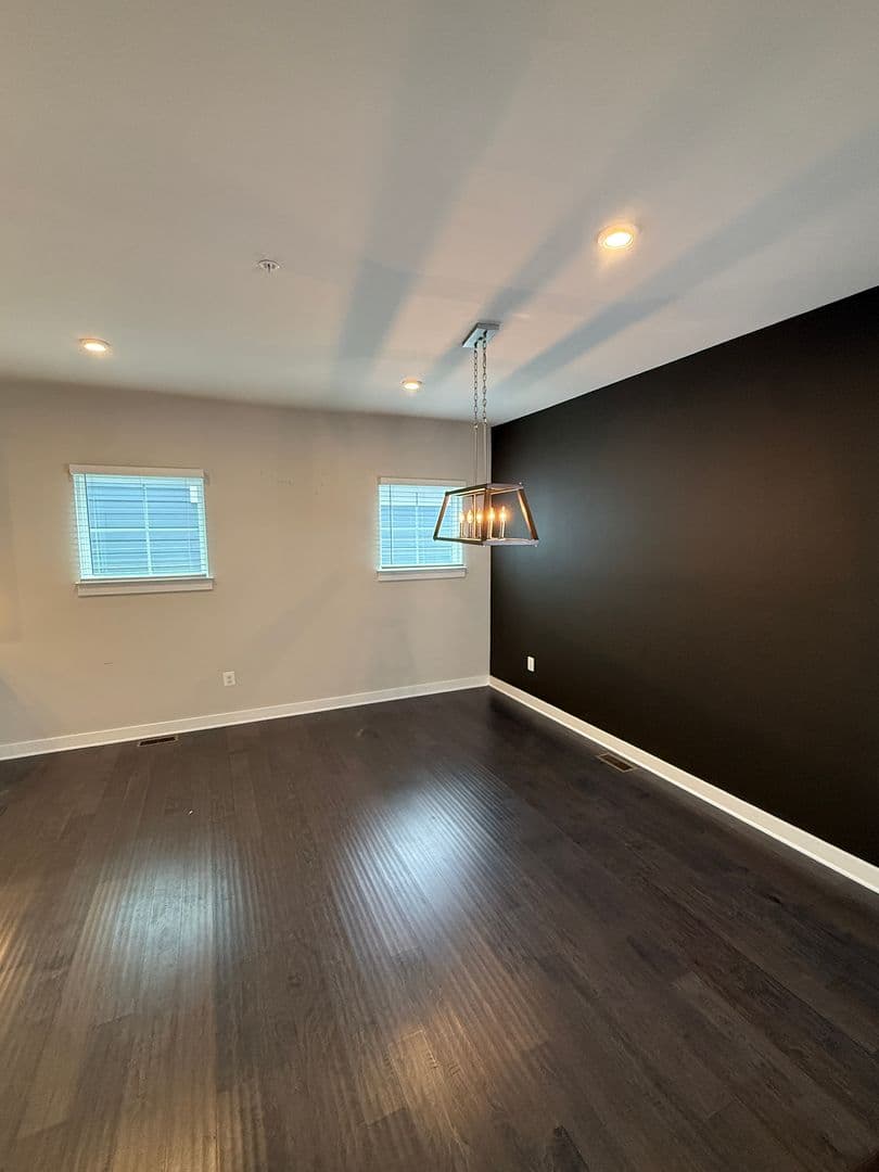 Middle River House: 506 Ladywell St