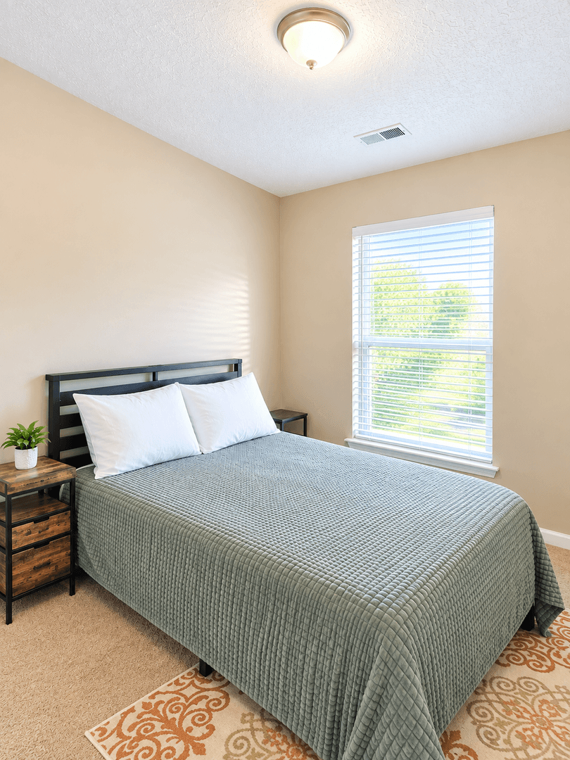 Middle River Townhome: 9829 Biggs Rd