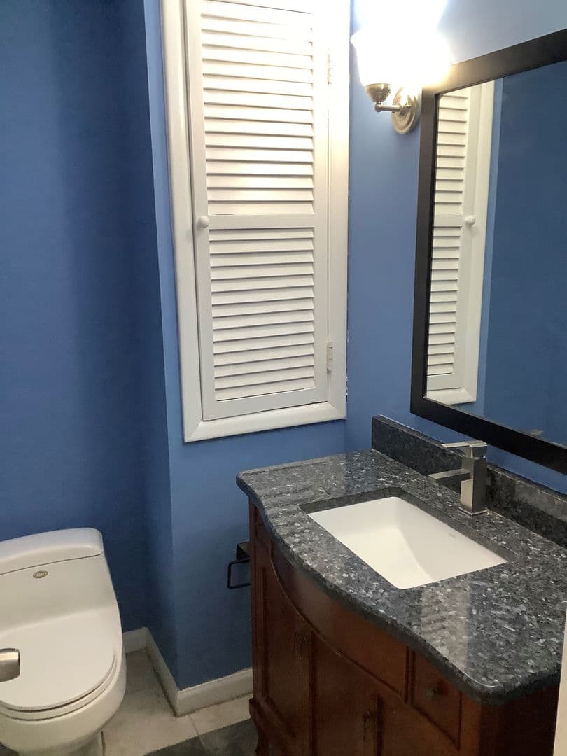 Randallstown House: 8902 Maplebrook Rd