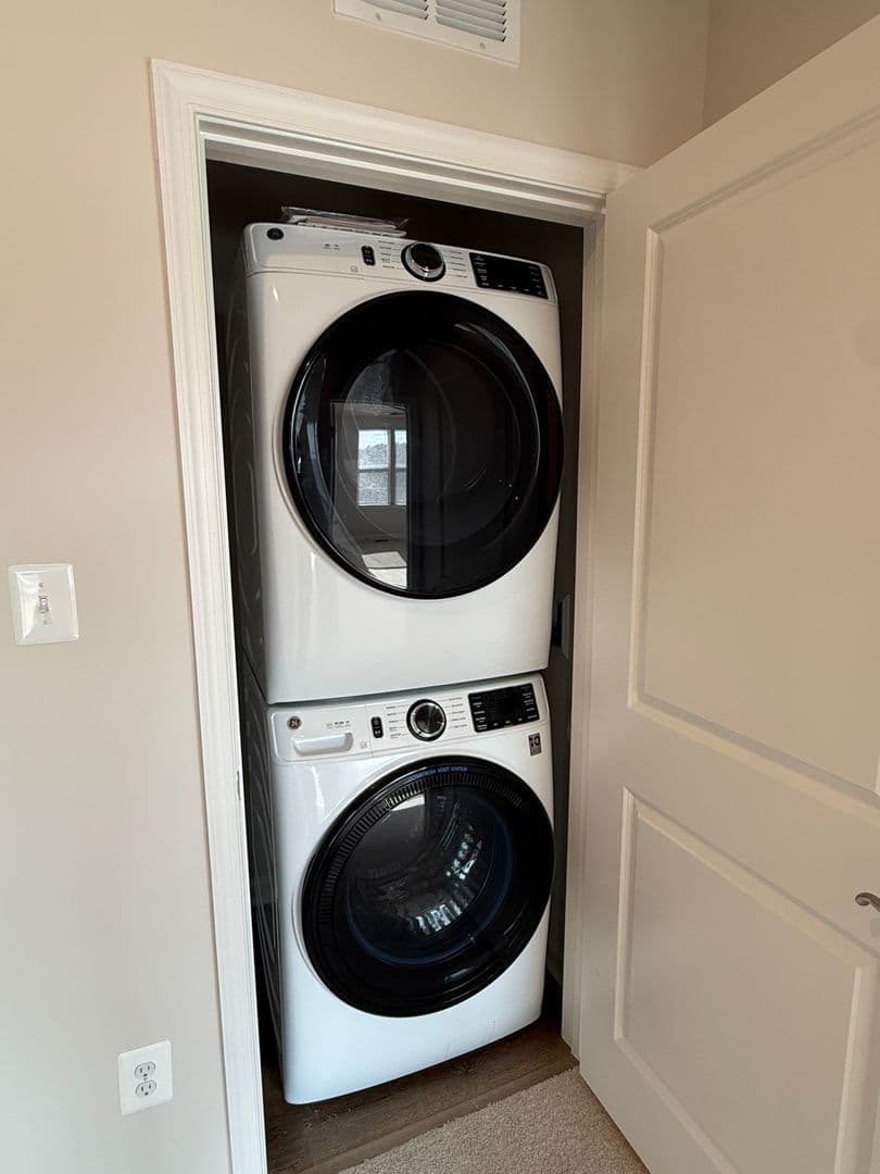 Hyattsville Condo: 6711 Belcrest Rd