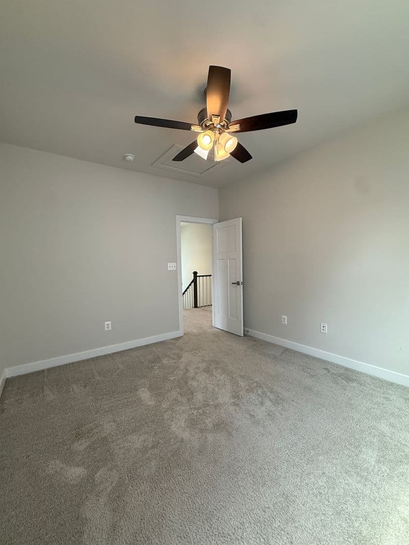 Middle River House: 506 Ladywell St