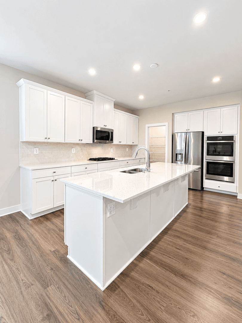 Baltimore House: 6510 Camden St