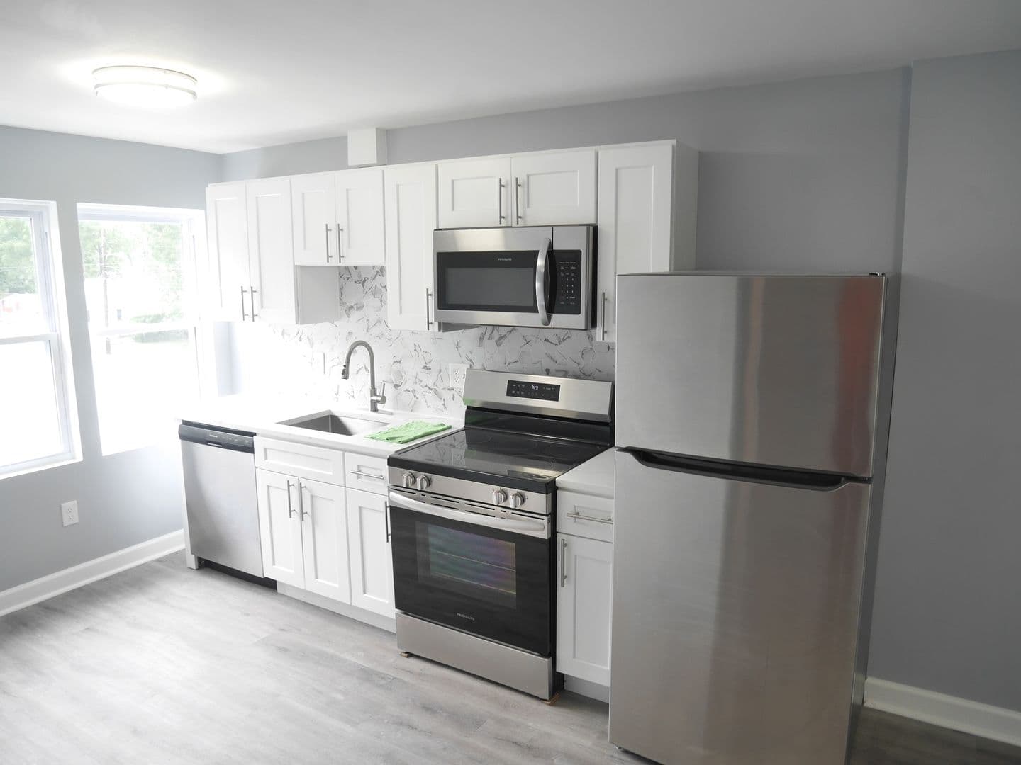 Essex Apartment: 325-331 S. Marlyn Ave