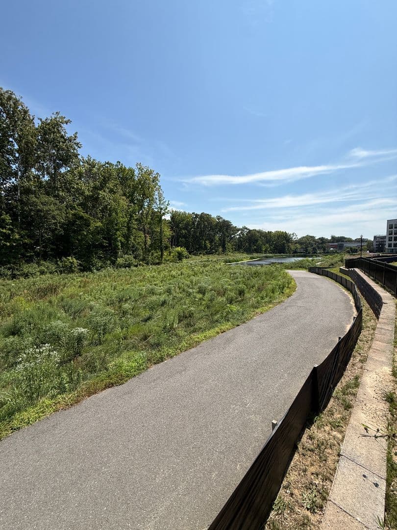 Hyattsville Condo: 6711 Belcrest Rd