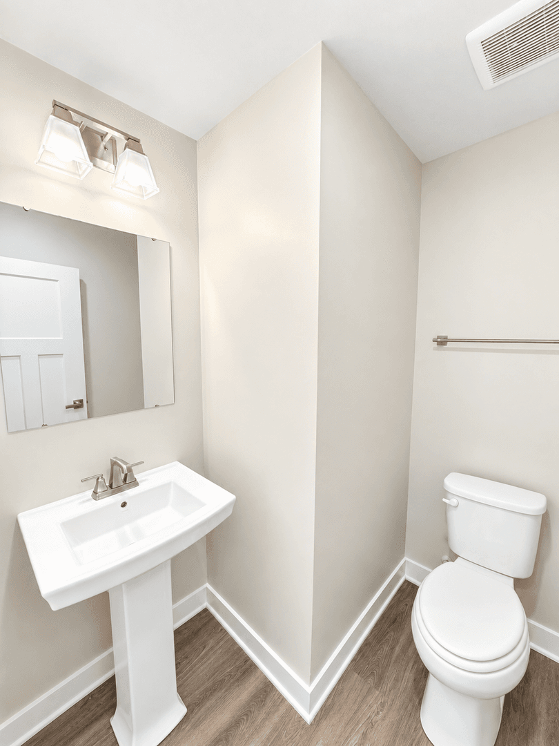 Baltimore House: 6510 Camden St