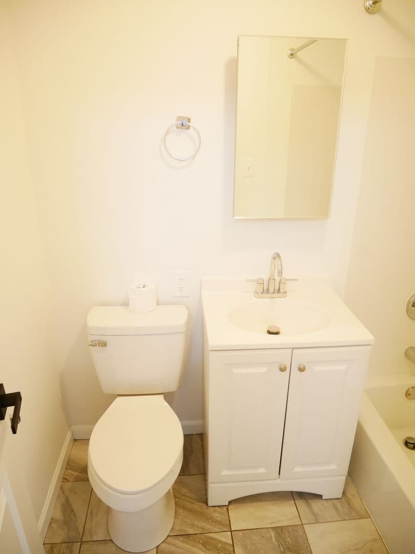 Baltimore Apartment: 305A S. Marlyn Ave