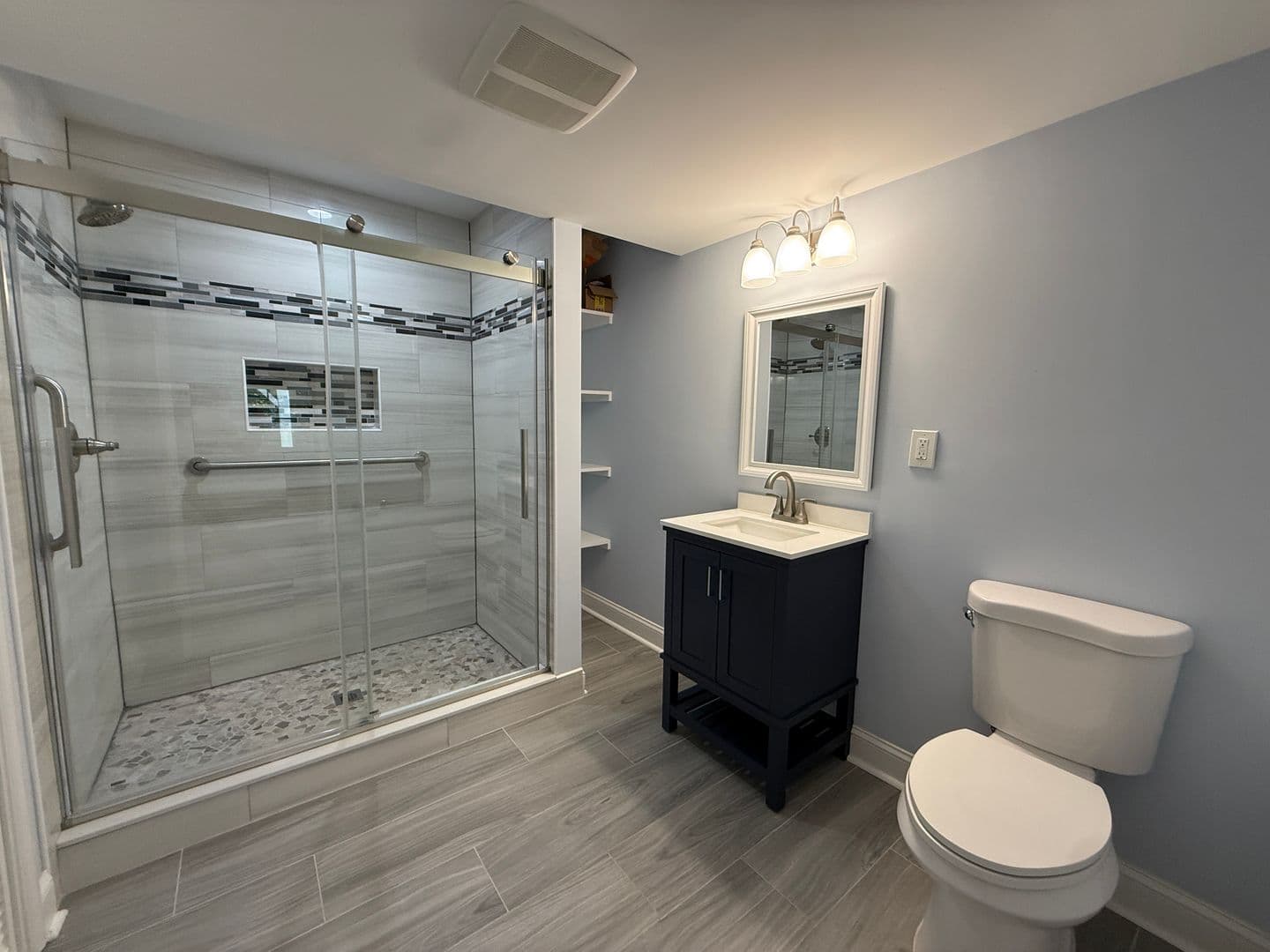 Parkville House: 8915 Whitecliff Ln