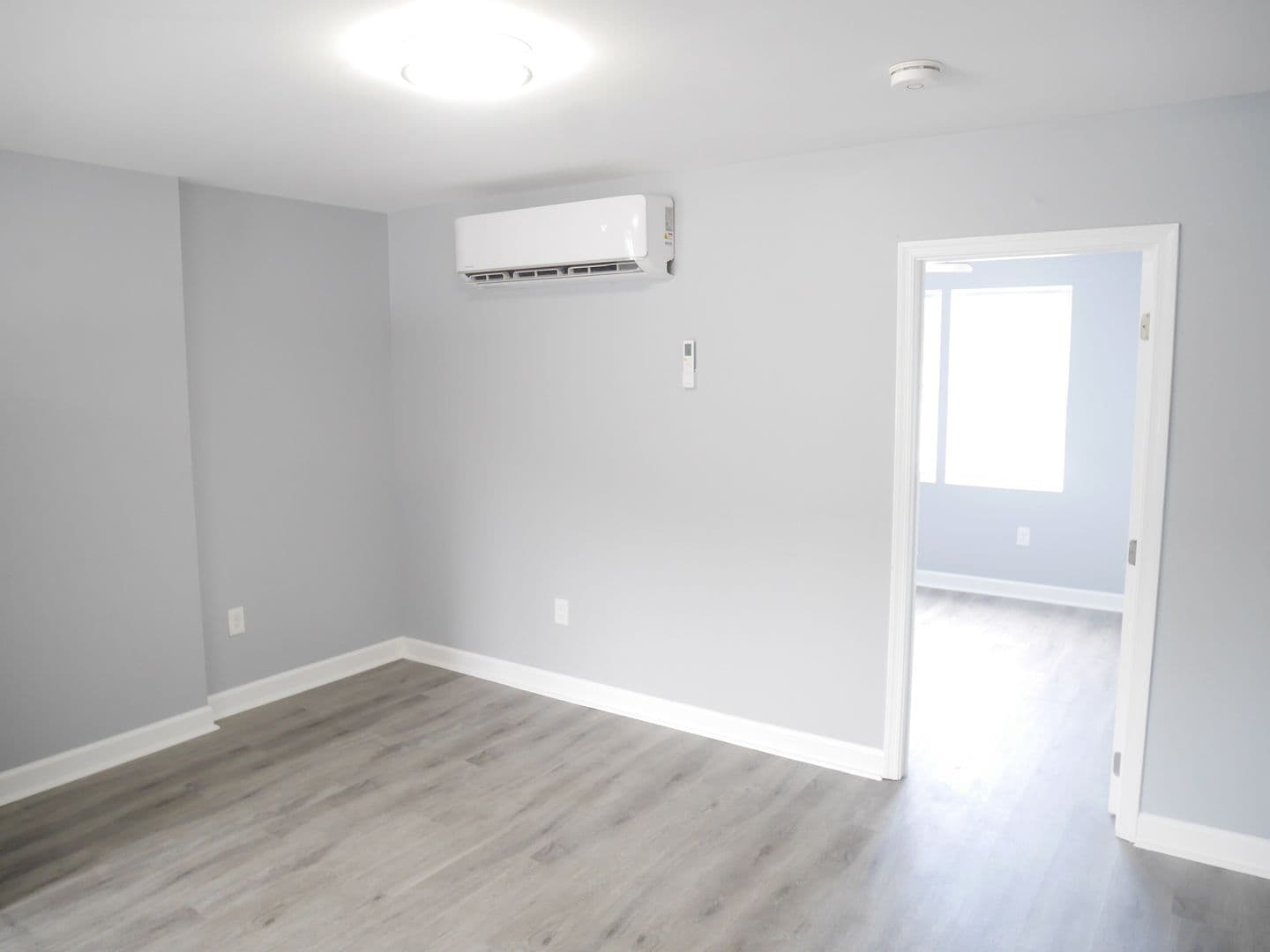 Essex Apartment: 325-331 S. Marlyn Ave