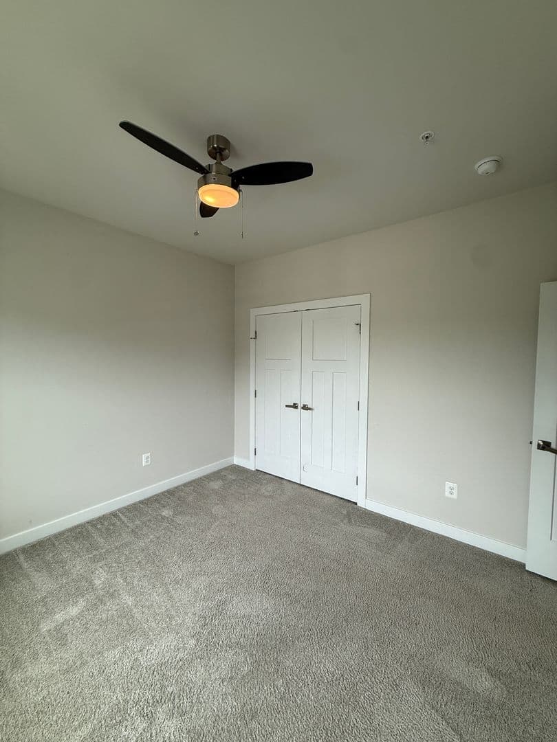 Middle River House: 506 Ladywell St