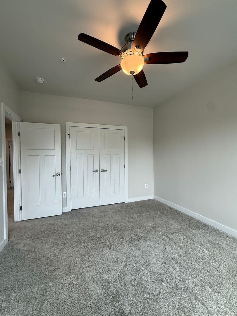 Middle River House: 506 Ladywell St
