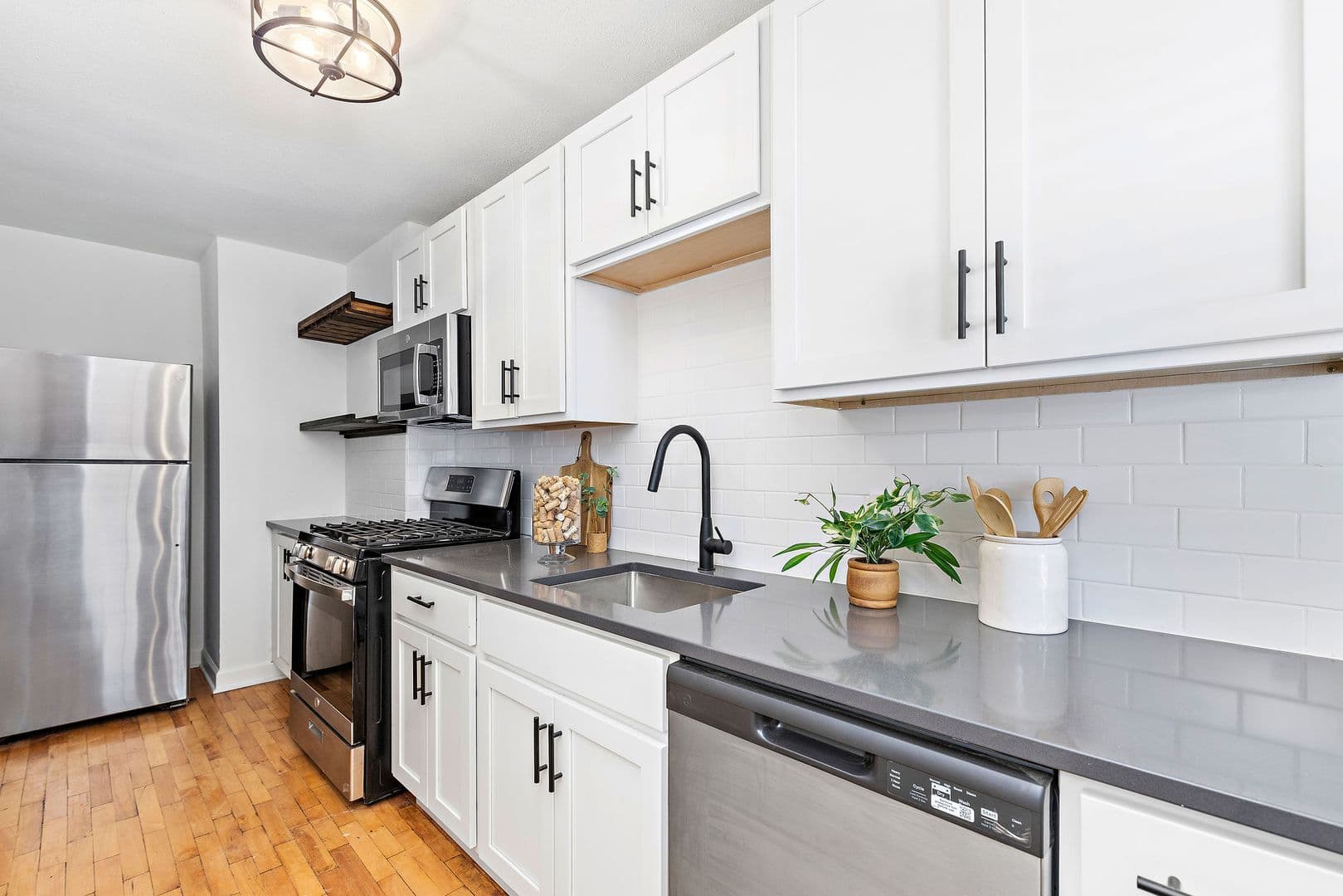 Kansas City Apartment: 1800-1802 W. 41st St