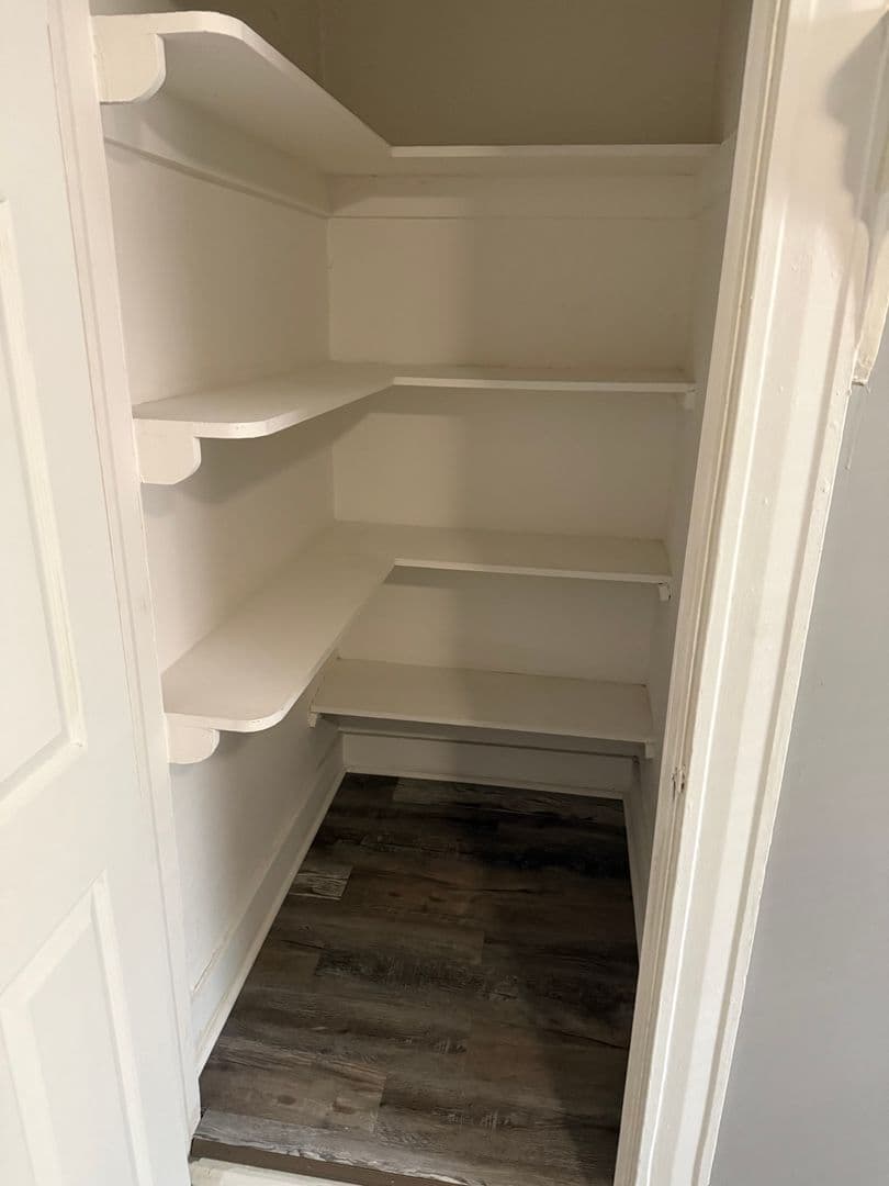Kansas City Apartment: 3720 Walnut St