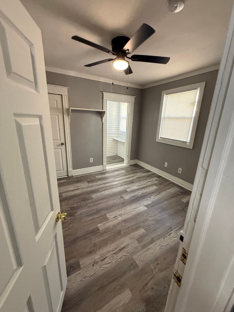 Kansas City Apartment: 3720 Walnut St
