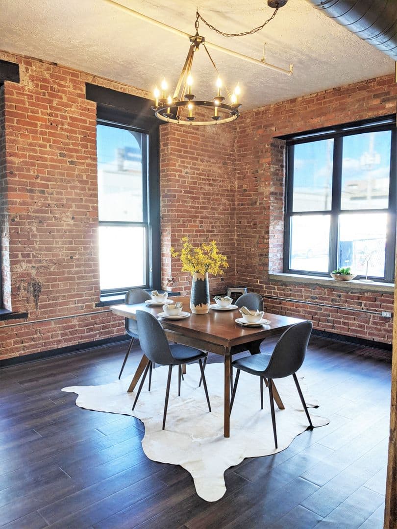 Kansas City Apartment: 425 Washington St