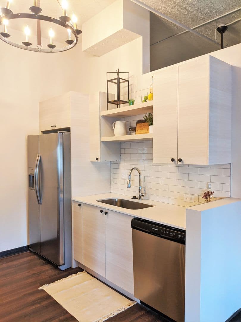 Kansas City Apartment: 425 Washington St