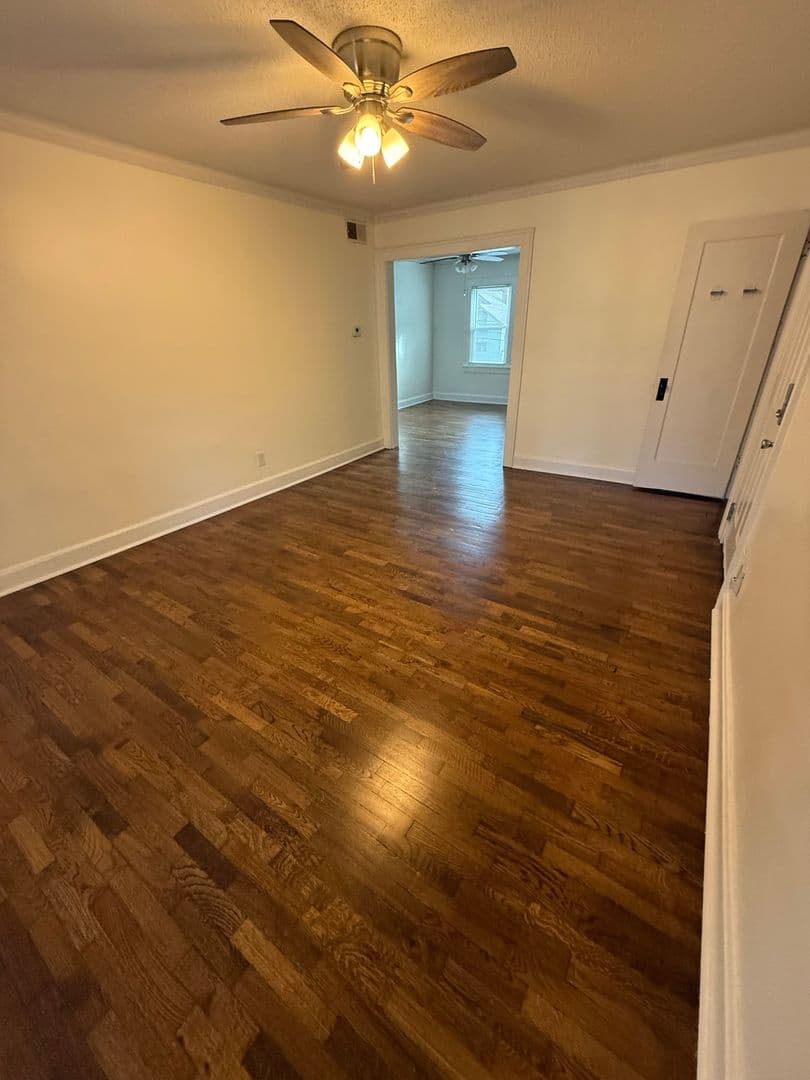 Kansas City Apartment: 4319 - 4327 Mercier Street